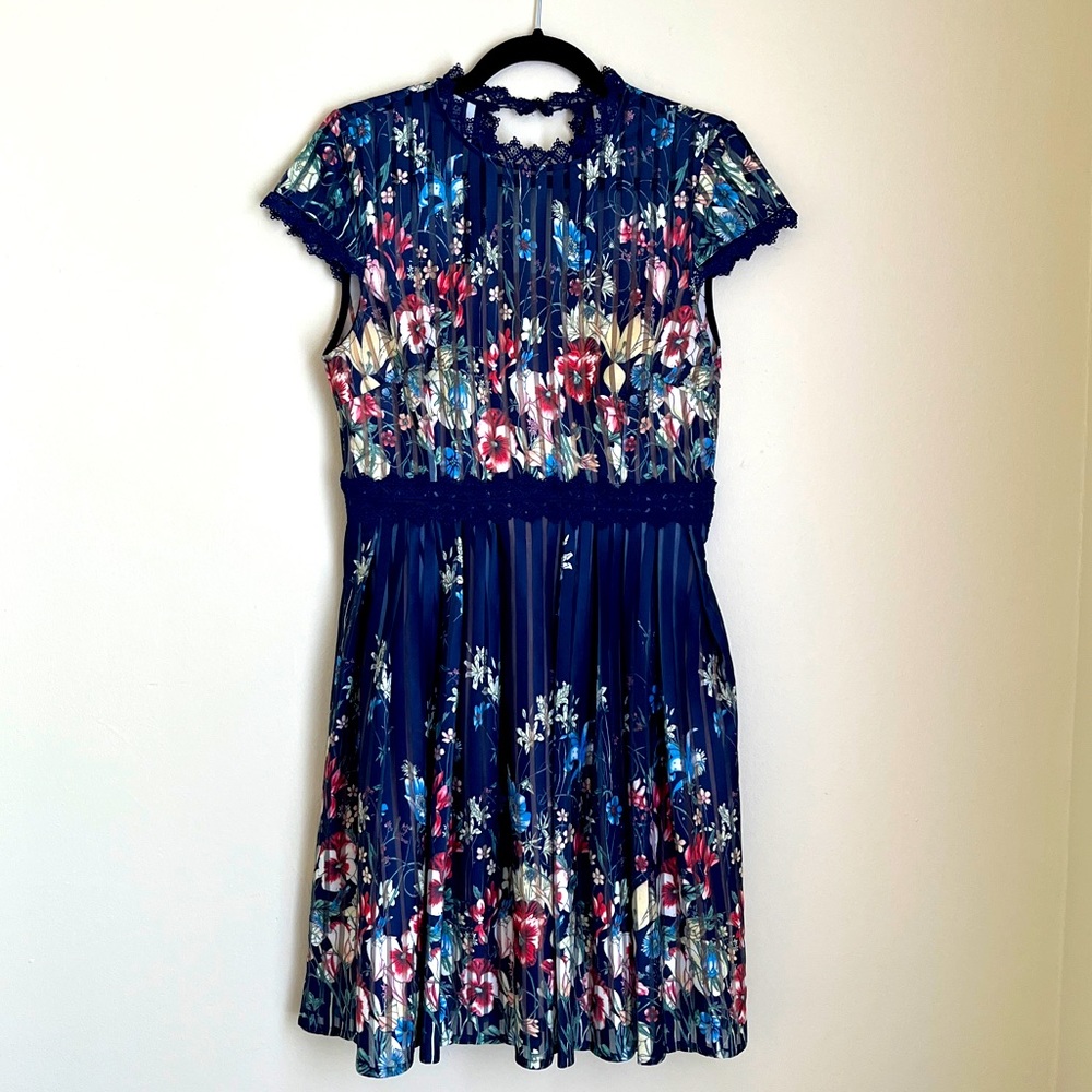 foxiedox Medium Dress Semi Formal , Floral Dress , Knee Length